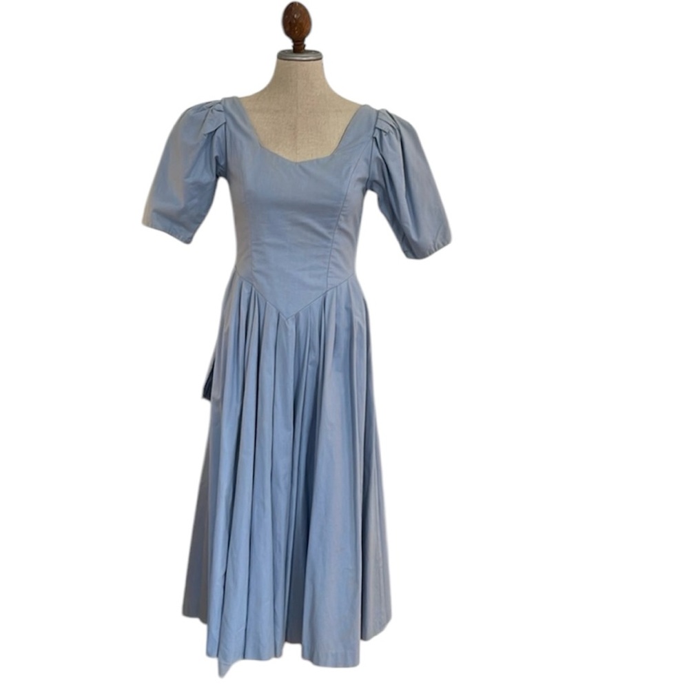Vintage Laura Ashley Cottagecore dress pleats bustle 100% cotton midi blue sz 8